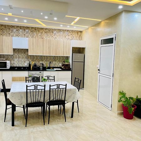 Appartement Pour Famille Avec Enfant Al Hoceima Exterior photo
