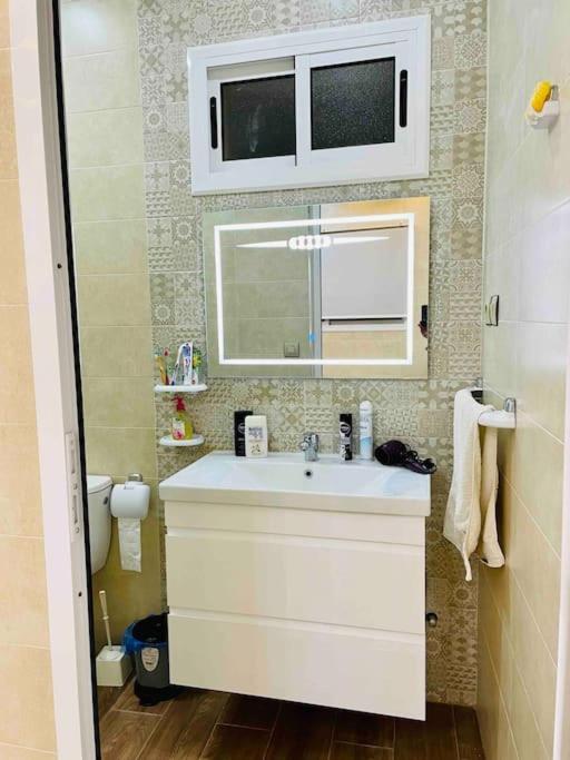 Appartement Pour Famille Avec Enfant Al Hoceima Exterior photo